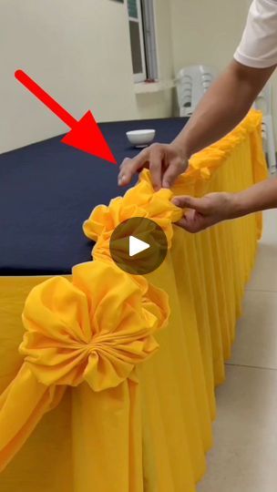 Plastic Table Cloth Ideas Decorations, Table Skirting Ideas Diy, Table Skirting Design, Table Skirting Ideas, Party Table Decoration Ideas, Diy Quinceanera Decorations, Wedding Decorations Diy Centerpiece, Fruit Shapes, Table Skirting