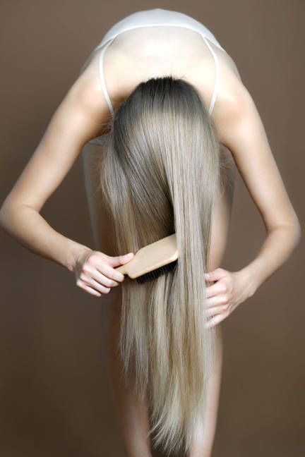 It may sound peculiar but it actually helps in hair growth. Flip your head for 2-4 minutes and softly comb your roots which will bring natural oil to the end of the hair. This will also help to stimulate the hair follicles by reversing the blood flow. Brushing Hair, Hair Care Tips, Grow Hair, Brushing, Hair Skin, Hair Dos, About Hair, Gorgeous Hair, Pretty Hairstyles