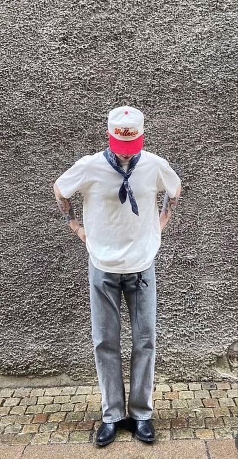 Denim White Outfit Men, Bandana Outfit Aesthetic, Snapback Outfit, Fedora Outfit, Bandana Outfit, Guys Fits, Mens Casual Outfits Summer, Outfits Hombre, Men With Street Style