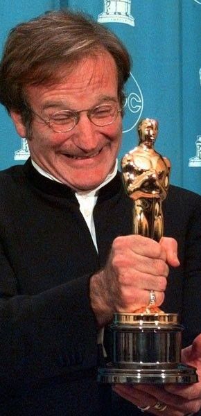 Very Well Deserved to Robin Williams , The Oscar. Robin Williams Quotes, Mork & Mindy, Oki Doki, Life In Pictures, Good Will Hunting, Best Supporting Actor, Hollywood Icons, Oscar Winners, Sylvester Stallone