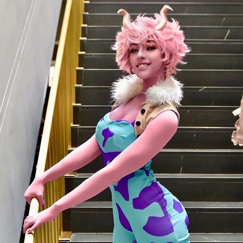 Black Mina Ashido, Mina Ashido Cosplay, Mina Ashido, My Hero Academia Cosplay, Mha Cosplay, Aircraft Art, Cute Cosplay, Cosplay Makeup, Family Set