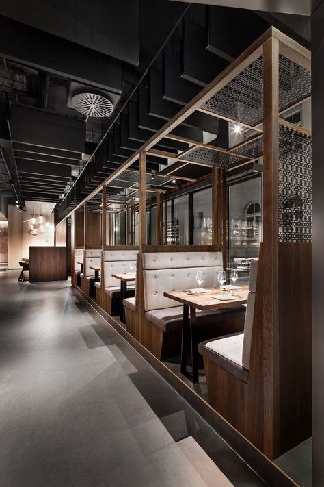 Restaurant Booth Seating, Japanese Restaurant Interior, Japanese Restaurant Design, Restaurant Booth, Open Ceiling, Decoration Restaurant, Restaurant Seating, Booth Seating, Stools For Kitchen Island