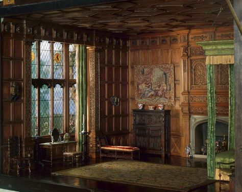 English Bedchamber of the Jacobean or Stuart Period, 1603-1688 - Thorne Miniature Collection - Art Institute of Chicago Jacobean Architecture, Dollhouse Interiors, Historical Interior, English Library, English Manor Houses, The Art Institute Of Chicago, Gothic Dolls, Miniature Rooms, Dolls Houses