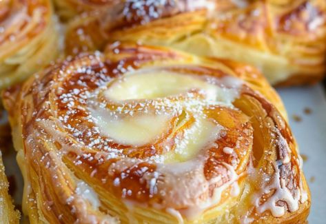 King's Hawaiian Cheesecake Danish Hawaiian Cheesecake Danish, Crescent Roll Ring Recipes, Cheesecake Danish, Hawaiian Cheesecake, Pastries Recipes Dessert, Danish Recipe, French Baking, Orange Baking, Breakfast Rolls