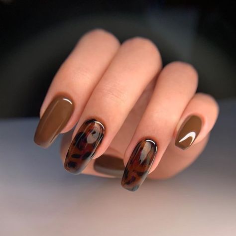 Nails Pictures, Burberry Nails, Camouflage Nails, Zebra Print Nails, Bunny Nails, September Nails, Fall Nail Trends, Fall Nail Art, Fall Nail Colors