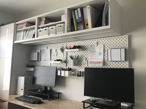 BESTA cupboard and shelves with SKADIS peg board. Skadis Desk Ideas, Peg Board Home Office, Ikea Skadis Pegboard Ideas Office, Peg Board Desk Setup, Skadis Office Ideas, Ikea Skadis Office, Skadis Ikea Ideas Office, Pegboard Organization Office, Ikea Peg Board Ideas