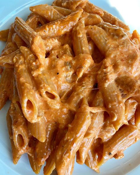 Sauce Aesthetic, Pink Sauce Recipe, Pink Sauce, Dinner Recipes Easy, Best Dinner, Chickpea Pasta, Food Therapy, Yummy Comfort Food, Easy Dinner Ideas