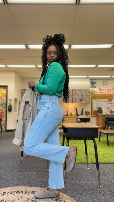 Teacher Fashion High School, Young Teacher Outfits High School, Black Teacher Outfits, Funky Outfits For Women, Teacher Outfits Black Women, High School Teacher Outfits, Teacher Appropriate Outfits, School Teacher Outfits, Teacher Swag