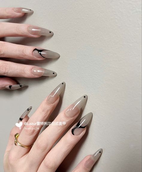 xiaohongshu nails Black Douyin Nails, Black And Grey Nails, Douyin Nails, Grey Nails, Gray Nails, Stylish Nails, Black And Grey, Paint, Nails