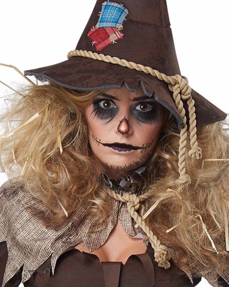 Scarecrow makeup Scrawcrow Ideas, Scarecrow Sfx Makeup, Evil Scarecrow Makeup, Scarecrow Makeup Wizard Of Oz, Scary Scarecrow Costume Women, Scary Scarecrow Makeup Women, Scarecrow Face Makeup, Creepy Scarecrow, Creepy Scarecrow Makeup