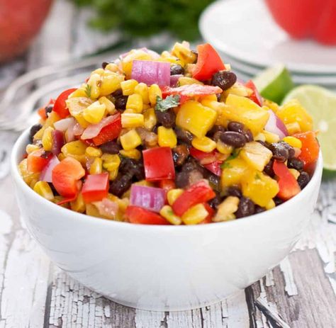 Gourmet Sides, Corn Black Bean, Corn Salad Recipes, Lettuce Wrap, Mango Salad, Roasted Corn, Mango Salsa, Summer Salad, Bean Salad