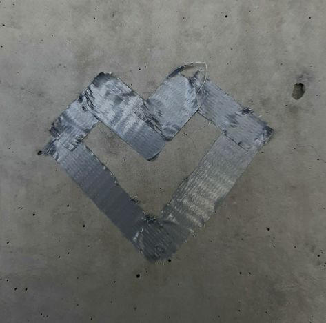 #heart #gaffatape #gaffa #tape #grunge #aesthetic #vibe #pinterest #art #artsy #simple Duct Tape Aesthetic, Dragon Names, Duct Tape, Life Drawing