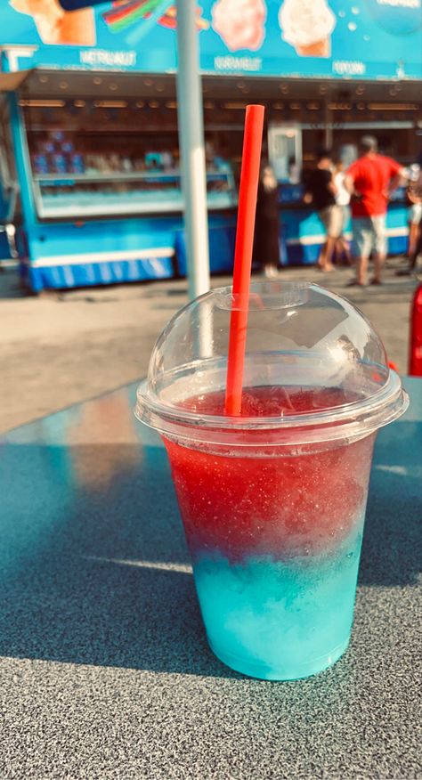 slush Slush Ice, Slush Puppy, Shave Ice, Chill Photos, Street Style Outfits Men, Shaved Ice, Aesthetic Eyes, Slushies, Outfits Men