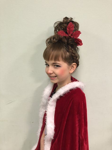 Cindy Lou whoville grinch costume Halloween play hair makeup drama Grinch And Cindy Lou Costume, Cindy Lou Who Costume Diy Women, Easy Whoville Hair, Whoville Hairstyles Easy, Whoville Hairstyles, Cindy Lou Costume, Grinch Play, Cindy Lou Who Hair, Cindy Lou Who Costume