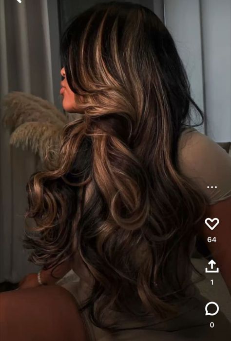 Honey blonde highlights on black women- Honey blonde highlights- Balayage hair- Long hairstyles black women Wavy Hair, Blonde Hair, Black Hair, A Woman, Highlights, Blonde, Angel, Hairstyles, Hair