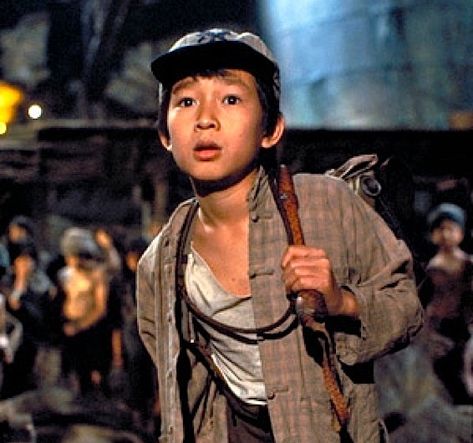 Short Round Indiana Jones Temple Of Doom, Indiana Jones 1, Henry Jones Jr, Indiana Jones Films, Temple Of Doom, Henry Jones, Goonies, Harrison Ford, Newsies