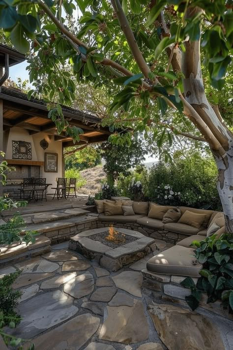 Tuscan Patio, Sunken Fire Pit, Dream Life House, Have Inspiration, Outdoor Decor Backyard, Ideas Casa, Outdoor Patio Decor, Dream House Interior, Firepit