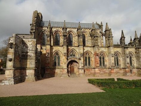 Rosslyn Chapel, Scotland Uk, Mary Magdalene, Church Architecture, British Heritage, Historical Facts, European History, Place Of Worship, Scotland Travel