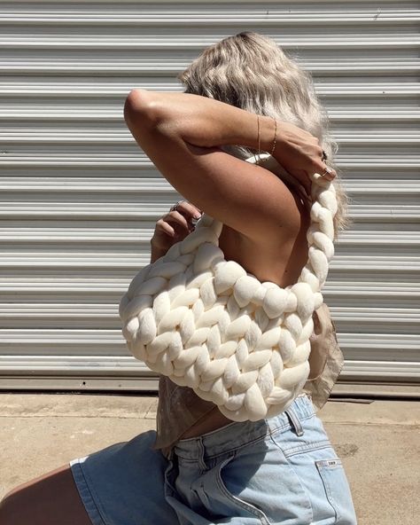 Crochet Purse Thick Yarn, Crochet Bag With Chunky Yarn, Chunky Bag Crochet, Chunky Knit Bag, Crochet Bag Thick Yarn, Crochet Bags Chunky Yarn, Chunky Yarn Bag, Crochet Chunky Yarn, Chunky Crochet Bag