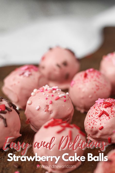 Pink Cake Balls, Strawberry Cake Balls Recipe, Cake Pops Strawberry, Cake Mix Cake Balls, Strawberry Cake Pops Recipe, Strawberry Cake Bites, Strawberry Cake Balls, Cake Balls Recipe, Strawberry Cake Pops