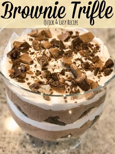 This Brownie Trifle is such a delicious dessert and so easy and quick to make! It is what I take when I want to impress but don’t want to take all day making something. Easy Brownie Trifle, Brownie Trifle Recipe, Trifle Bowl Recipes, Easy Trifle, Trifle Dessert Recipes, Christmas Trifle, Trifle Recipes, Heath Bar, Easy Brownie