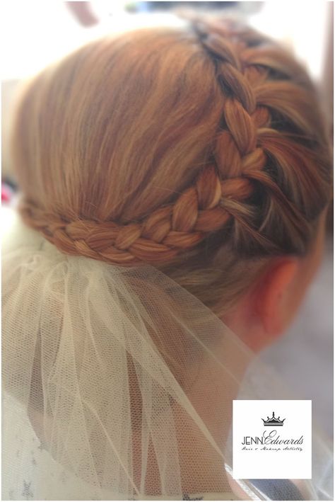 Braid With Veil, Crown With Veil, Crown Veil, Veil Hair, Braided Crown, Veil Hairstyles, Crown Braid, Wedding Stuff, Veil