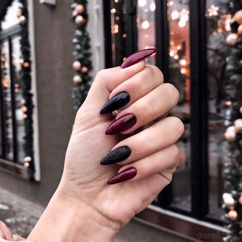 Dark Royaltycore, Black And Purple Nails, Unghie Sfumate, Spring Acrylic Nails, Fall Nail Art Designs, Polish Ideas, Fall Nail Art, Fall Nail, Matte Nails