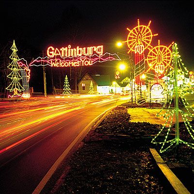 Gatlinburg, TN Gatlinburg Christmas, Romantic Winter Getaways, Smoky Mountain Christmas, Tennessee Christmas, Southern Living Recipes, Gatlinburg Vacation, Gardening Diy, Tennessee Vacation, Gatlinburg Tennessee