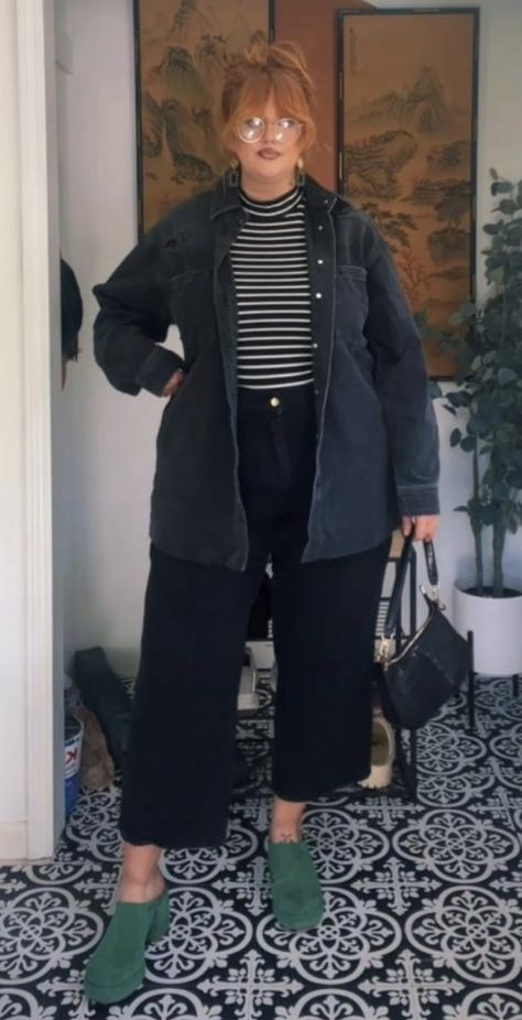 Structured Jacket Outfit, T Shirt Outfit Midsize, Plus Size 16 Fashion For Women, Plus Size Jeans Outfit Fall, Plus Size Winter Outfits 2025, Navy Work Outfits Women, Mid Size Witchy Outfits, Midsize Scandi Style, Dark Teacher Outfits