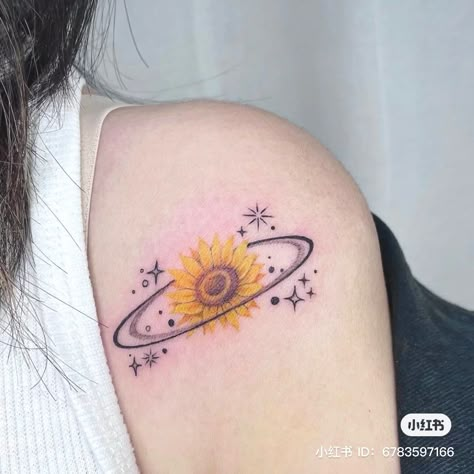 Sunflower Planet Tattoo, Sunflower Galaxy Tattoo, Sunflower Tattoo On Shoulder, Girasoles Tattoo, North Star Tattoos, Professional Tattoo Kits, Saturn Tattoo, Sunflower Tattoo Shoulder, Gothic Tattoos