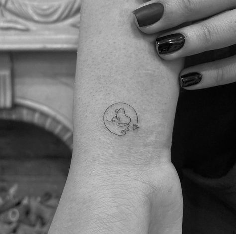 Adventure Tattoo, Above Elbow, Tattoo Fails, Clock Tattoo, World Tattoo, Minimal Tattoo, Travel Tattoo, Unique Tattoos, Infinity Tattoo