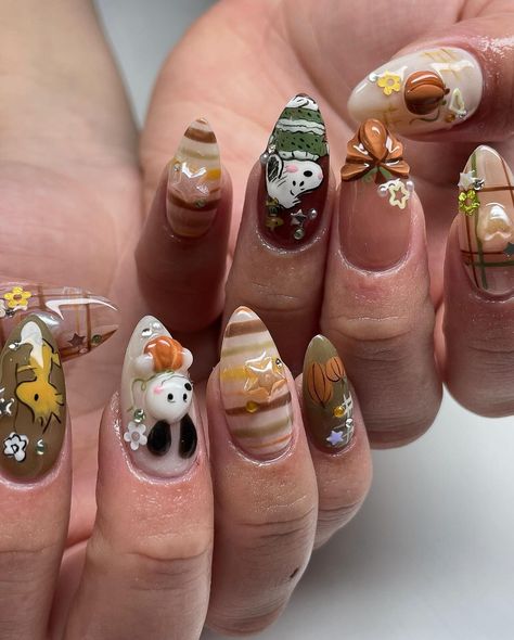 Snoopy Fall Nail Designs, Cutesy Fall Nails, Snoopy Fall Nails, Corset Nails, Snoopy Nails, November Nails, Hippie Nails, Simple Acrylic Nails, Crazy Nails