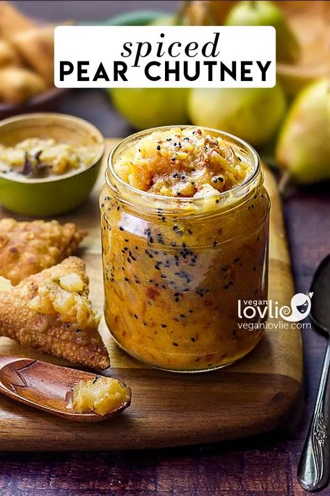 Spiced Pear Chutney Recipe - No Added Sugar - Veganlovlie Pear Chutney Recipe, Bartlett Pears, Vegan Grilling, Relish Recipes, Spiced Pear, Chutney Recipe, Pear Recipes, Chutney Recipes, Jam Recipes