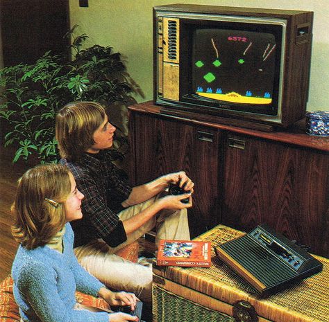 Obsolete Technology, Atari Video Games, Vintage Arcade, Retro Tech, Retro Future, Front Teeth, Vintage Video, Retro Gadgets, Retro Space