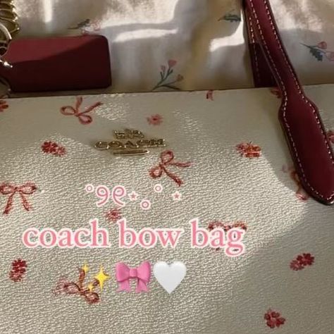 Fav Aesthetic, Bow Purse, Vanilla Girl, Bow Bag, Beautiful Angel, Blogger Girl, Pinterest Fashion, Pinterest Girls, Pink Aesthetic