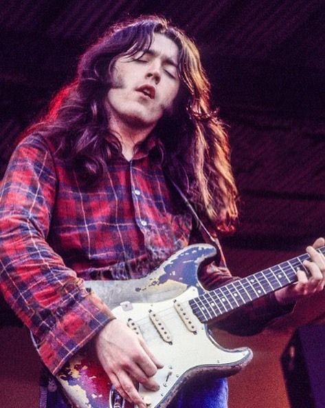 Rory Gallagher Acid Rock, Rory Gallagher, Blues Musicians, Best Guitarist, Stevie Ray, Rock Songs, Blues Guitar, Guitar Hero, Blues Music