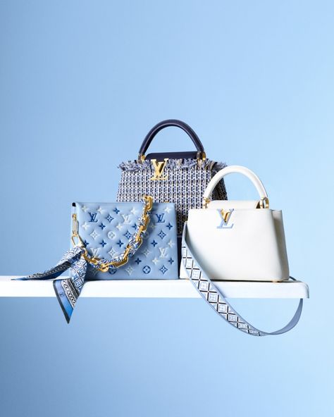 Louis Vuitton LV by the Pool Summer 2023 Lisbon-Inspired Getaway Hits East Hampton White Gucci Bag, Azulejos Tiles, Tas Lv, Portuguese Architecture, Judith Leiber Bags, Womens Designer Bags, Steven Meisel, Girly Bags, Luxury Purses