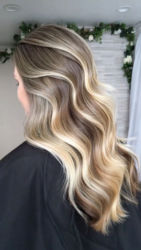 wellahair on Instagram: Zero lift and Zero Damage👏 Get into Wella Global Ambassador @paintedhair's #CaramelMilkHair tutorial ✨🥛#WellaColor Recreate this look… Hair Formulas, Wella Color, Golden Blonde, Caramel, Glaze, Milk, Blonde, Long Hair Styles, Hair Styles