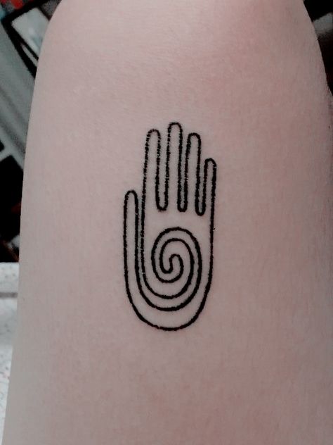 Hopi Hand Meaning, Hippy Tattoo Men, Grounding Tattoo Symbols, Healing Hand Tattoo, Healing Hands Tattoo, Dainty Tats, Spiral Tattoos, Hippie Tattoo, Hand Symbols