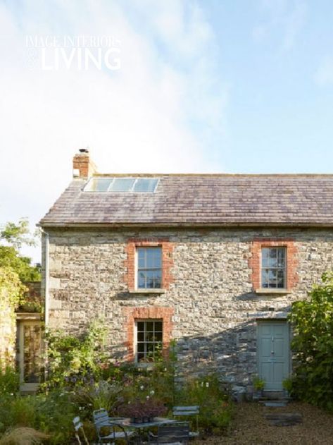 Breathing new life into old buildings is as noble as it is daunting, but this project proves it's worth the effort. #farmhouse #Irishhomes #Kilkenny #stonehouse #cottage Irish Farmhouse Exterior, Irish Farmhouse Renovation, Irish Farmhouse, Scottish Cottages, Stone Farmhouse, Farmhouse Renovation, Stone Cottages, Old Stone Houses, Irish Cottage