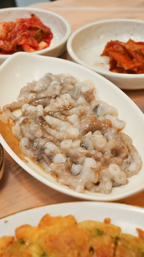 Raw Nakji also known as live octopus - Traditionally prepared with a drizzle of sesame oil and some sesame seeds. Korean Octopus, Authentic Korean Food, Seafood Pancake, Korean Dishes, Restaurant Offers, Japan Food, Sesame Oil, Sesame Seeds, Asian Food