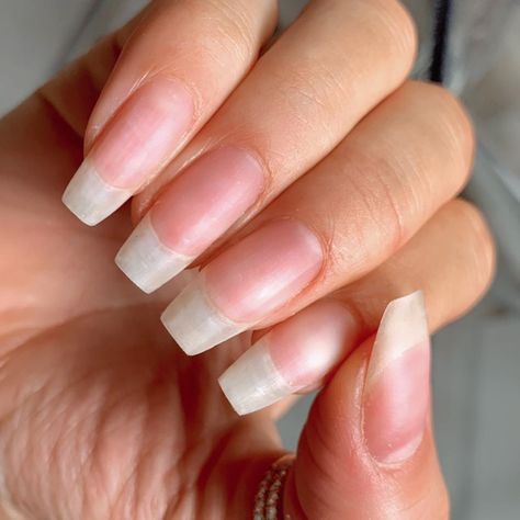 Ｌａｕｒａ  Ｂａｄｕｒａ  🇵🇱 on Instagram: “Just my natural nails before I cut them!😅💅🏻 #realnails #barenails might delate later” Laura Badura, Natural Nail Care, Natural Nail Designs, Nail Infection, Gel Overlay, Damaged Nails, Holographic Nail Polish, Nail Care Tips, Snowflake Nails