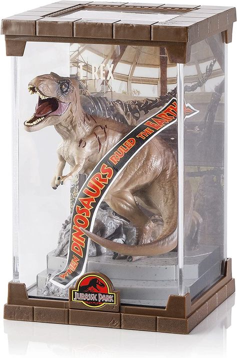 Jurassic Park Toys, Jurassic Park 1993, Noble Collection, Jurrasic Park, Dinosaur Pictures, Toy Packaging, Dinosaurs Figures, Dinosaur Theme, Jurassic Park World