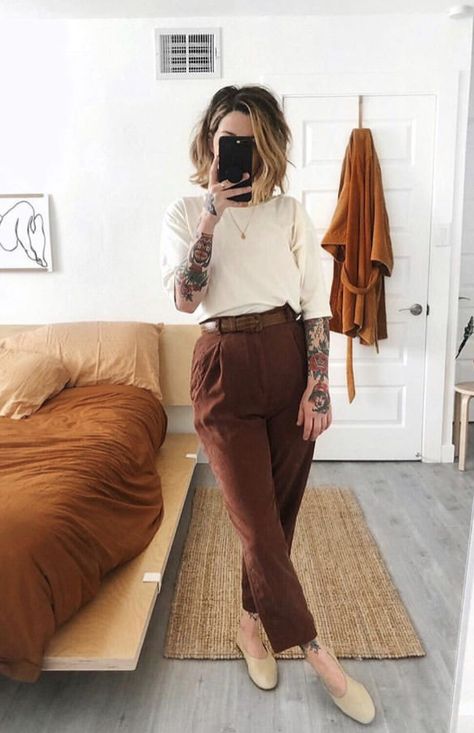 Brown Pants Outfit, Envy Clothing, First Monday, Carpet Looks, Business Casual Outfits For Work, Eclectic Fashion, Professional Outfits, Red Carpet Looks, Business Casual Outfits