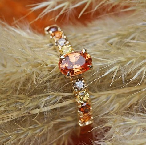 Orange Engagement Ring, Orange Rings, Jewellery Makeup, Coloured Diamonds, Orange Ring, Cognac Diamonds, Cool Beans, Colored Engagement Rings, Bespoke Rings