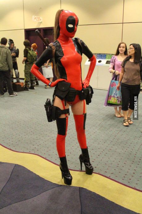 Deadpool Cosplay, Lady Deadpool, Latex Cosplay, Comic Con Cosplay, Marvel Cosplay, Fantasias Halloween, Amazing Cosplay, Best Cosplay, Cosplay Outfits