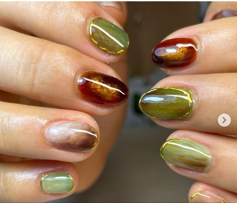 Asian Inspired Nails, Sapphic Nails, Clear Flower Nails, Moody Nails, Olive Nails, Nails Korean, Hippie Nails, Nails Aesthetic, Grunge Nails