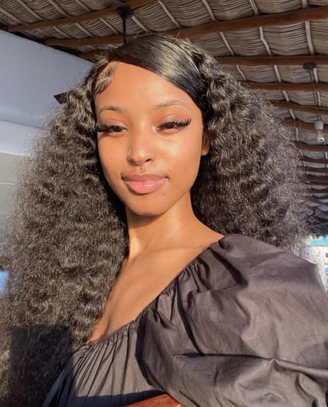 eritrean girls, pretty, clear skin, east african baddie, #fashion #lashes East African Hair, Pretty Light Skin Women, East African Women, Eritrean Women, Women Manifestation, Baddie Fashion, Black Couple Art, Black Couple, Beautiful Curly Hair