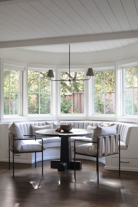 Come sit with us... A channel tufted back elevates a round banquette in our #WoodsideFamilyManor breakfast nook. 📸 @bessfriday #FletcherRhodes #FRstyle #InteriorDesign #WineCountryStyle #SonomaInteriorDesigner #SanFranciscoDesigner #BreakfastNook Round Banquette, Banquet Seating Bay Window, Built In Breakfast Nook Bay Window, Curved Booth Seating In Kitchen, Round Bay Window, Breakfast Nook Bench Bay Window, Banquette Seating In Kitchen Bay Window, Round Breakfast Nook, Round Dining Table Bay Window