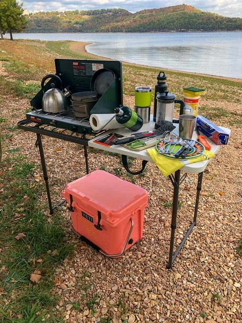 Check out these 30 camp kitchen items for the ultimate camp kitchen | Camp Kitchen Essentials | Car Camping | mobile camp kitchen | camp kitchen | outdoor kitchen | camp food | outdoor meals | the ultimate camping kitchen gear | camping kitchen Car Camping Kitchen Organization, Carabiner Hacks, Camp Kitchen Diy, Camping Kitchen Set Up, Camp Kitchen Organization, Portable Camp Kitchen, Camping Cooking Gear, Minimalist Camping, Food Outdoor